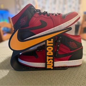 Air Jordan 1 Mid “Reverse Bred” – Size 11 – Clean – 🔥